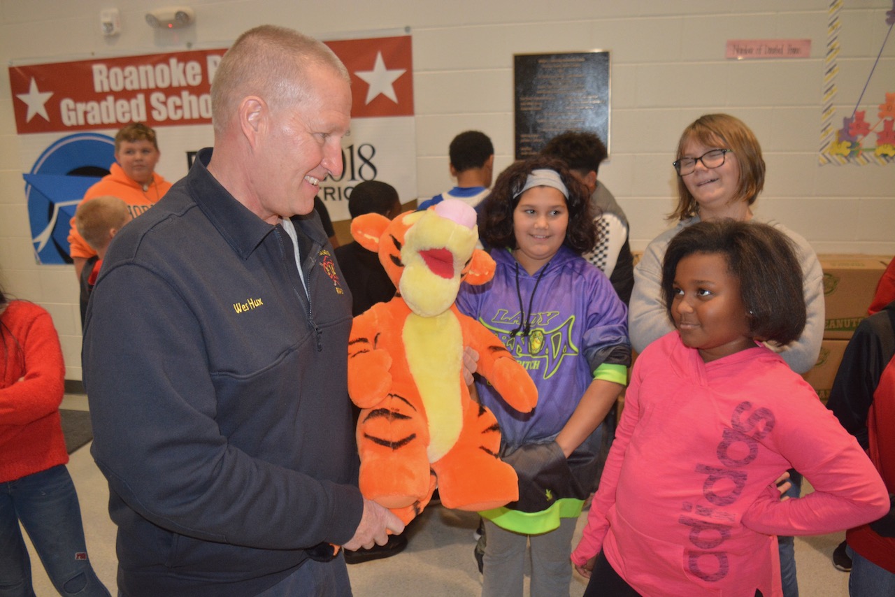 RRSpin - Manning students collect stuffed animals for RRFD