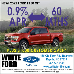 White Ford 2022 F150xlt